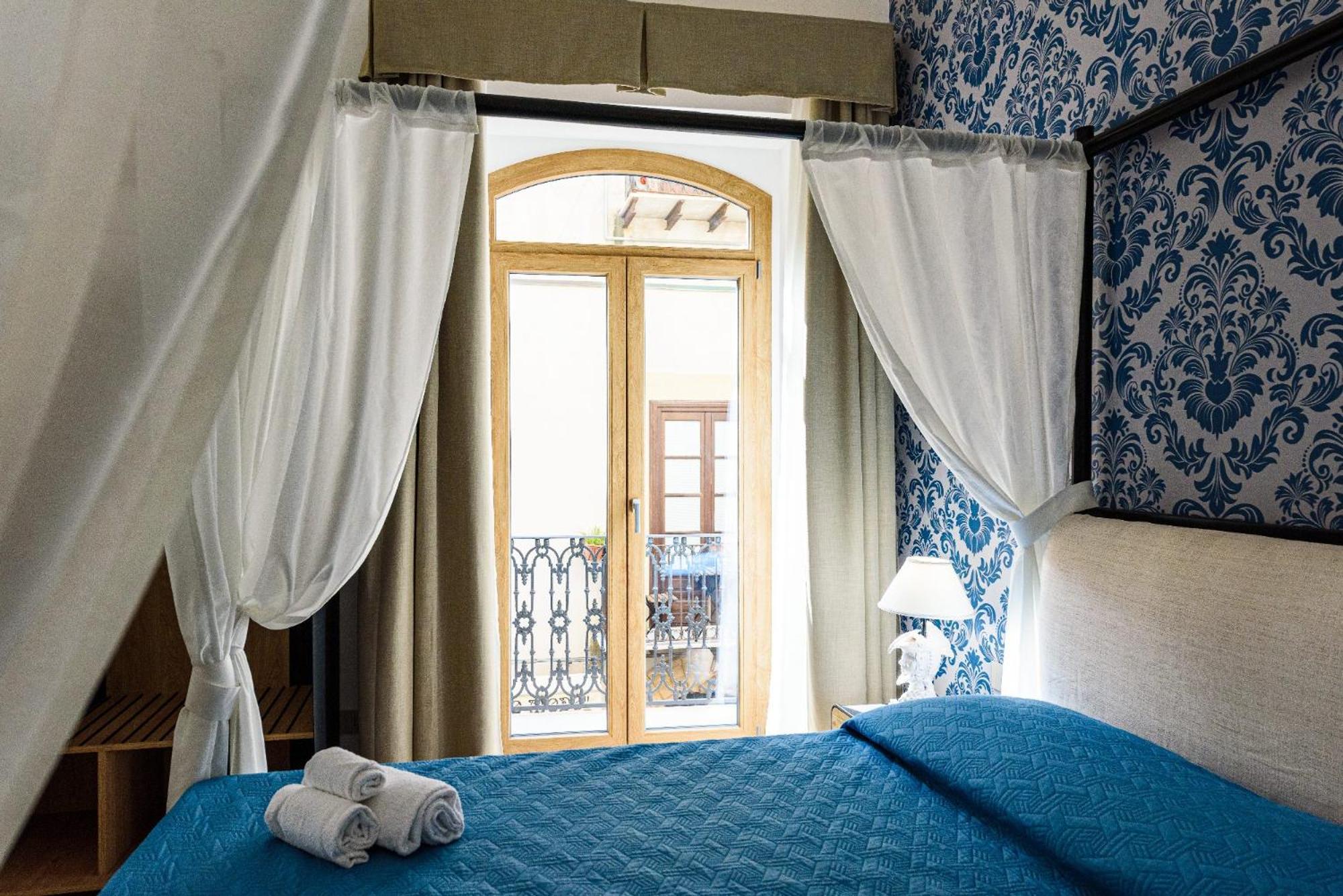 Incao Holiday I Pupi House Чефалу Экстерьер фото